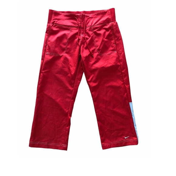 RARE NIKE Capri Crops Bright Women's 30x32 Red Elastic Waist Drawstring NWOT - Picture 1 of 3